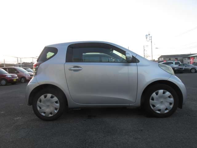Toyota IQ 2009-12 183279-3