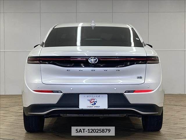 Toyota CROWN 2022-09 375543-14