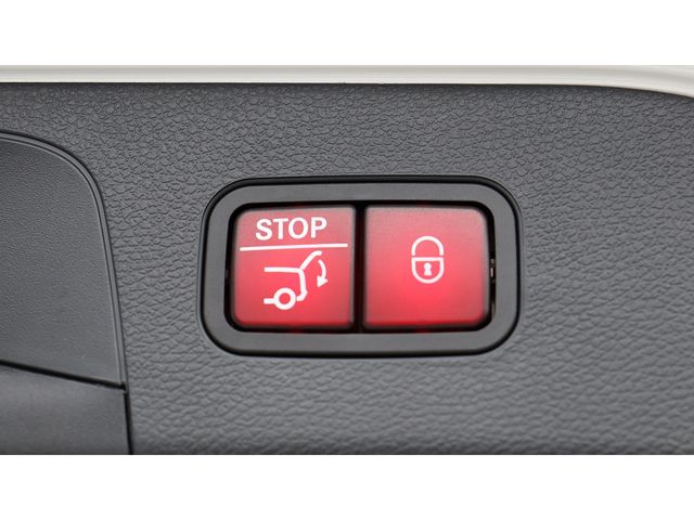 Mercedes Benz EQC 2022-01 184154-4