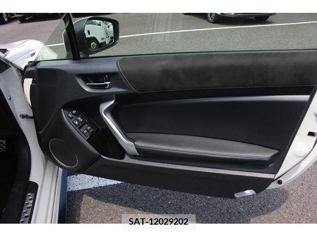 Toyota 86 2016-12 388921-14