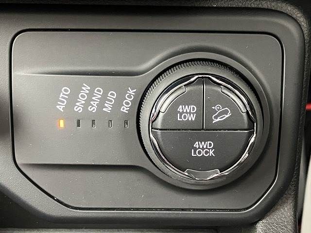Jeep RENEGADE 2020-10 184643-4