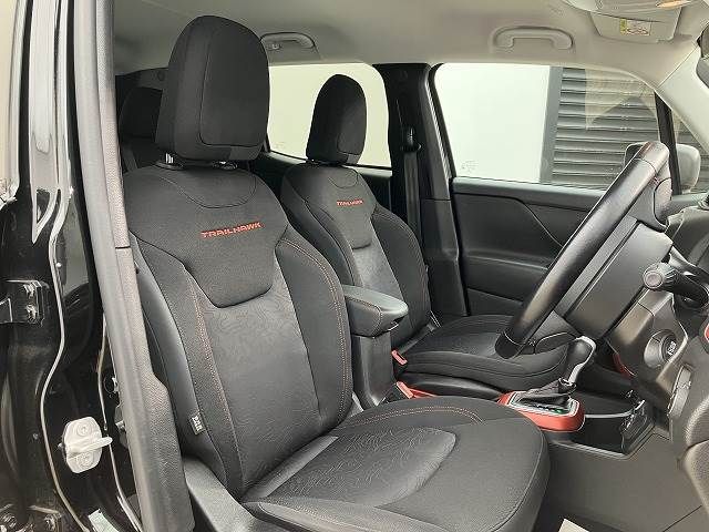Jeep RENEGADE 2020-10 184643-9