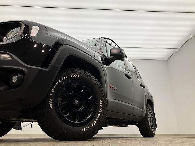 Jeep RENEGADE 2020-10 184643-12