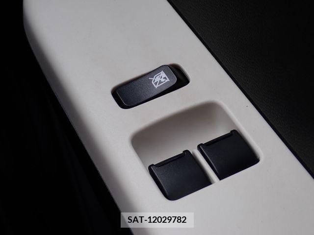 Suzuki ALTO 2017-05 334971-10