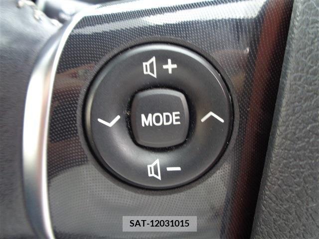 Toyota SIENTA 2017-10 328879-26