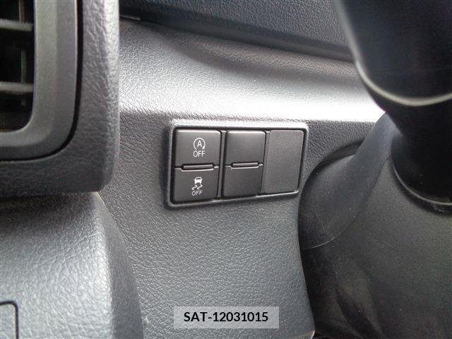 Toyota SIENTA 2017-10 328879-21