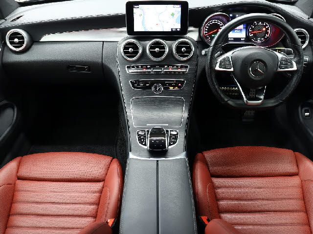 Amg C-CLASS 2018-02 16319-1