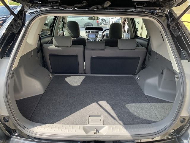 Toyota PRIUS ALPHA 2013-08 9426-17