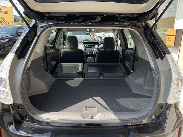 Toyota PRIUS ALPHA 2013-08 9426-18