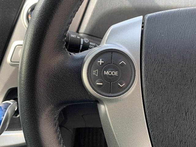 Toyota PRIUS ALPHA 2013-08 9426-11