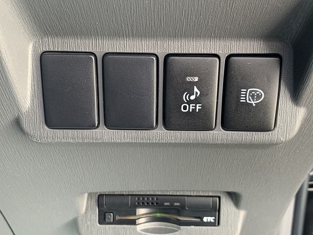 Toyota PRIUS ALPHA 2013-08 9426-13