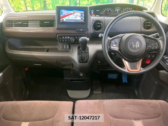 Honda N BOX 2019-03 278621-1