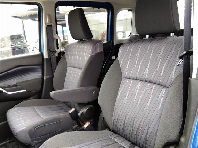 Mitsubishi DELICA D2 2021-02 193230-6