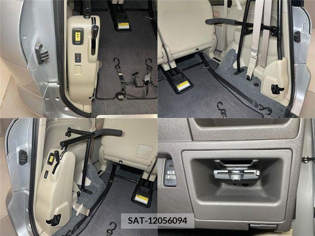 Toyota SIENTA 2011-10 285083-17