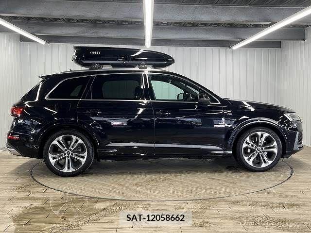Audi Q7 2020-09 261687-13