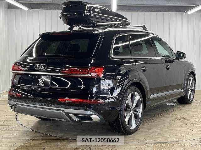 Audi Q7 2020-09 261687-15