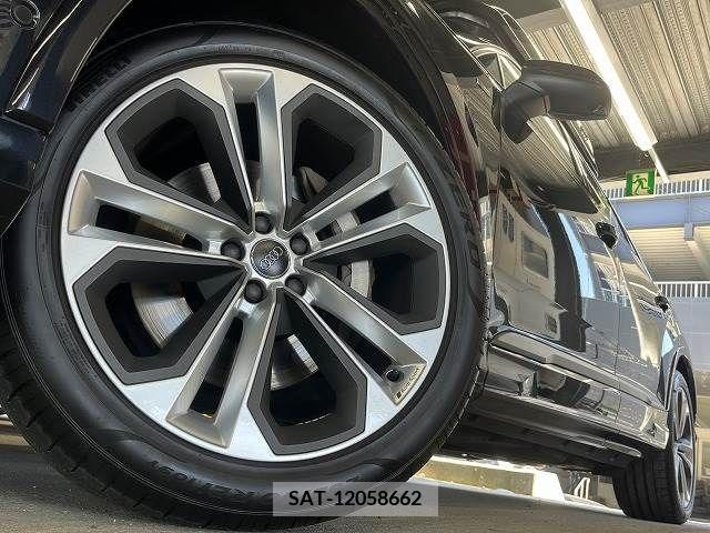 Audi Q7 2020-09 261687-18