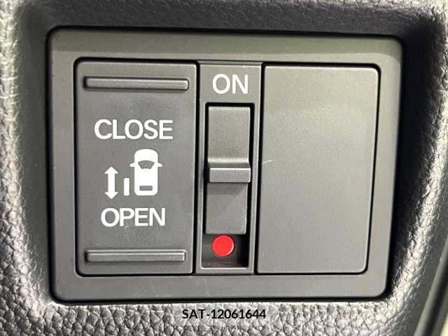 Honda N BOX CUSTOM 2021-09 341874-7