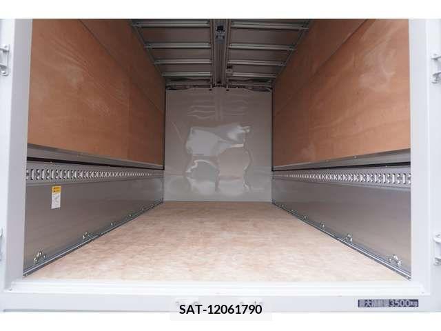 Mitsubishi CANTER 2023-09 294443-19