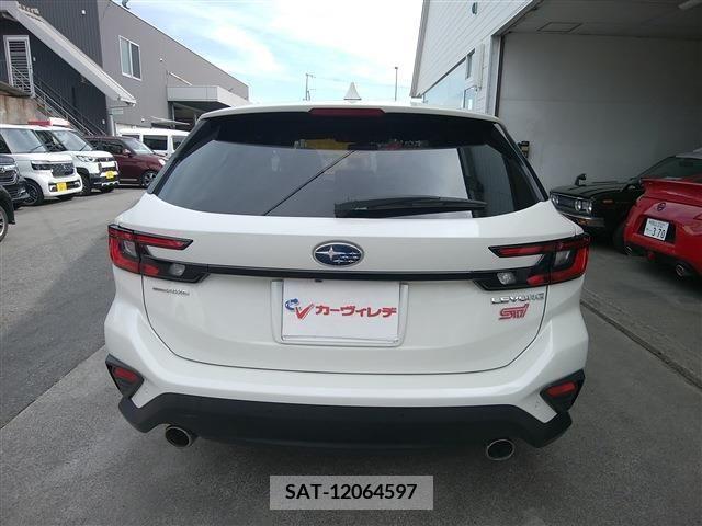 Subaru LEVORG 2022-09 275133-5