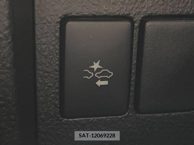 Toyota ALPHARD 2015-07 228448-7