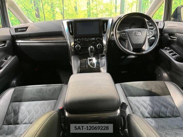 Toyota ALPHARD 2015-07 228448-1