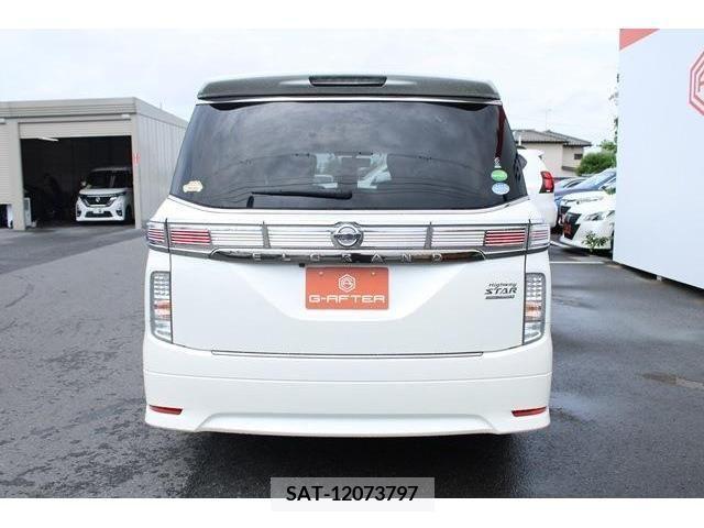 Nissan ELGRAND 2015-10 396464-7