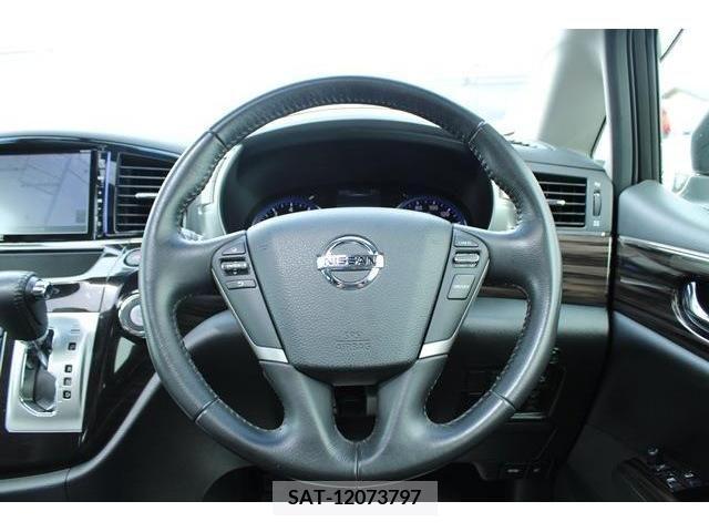 Nissan ELGRAND 2015-10 396464-15