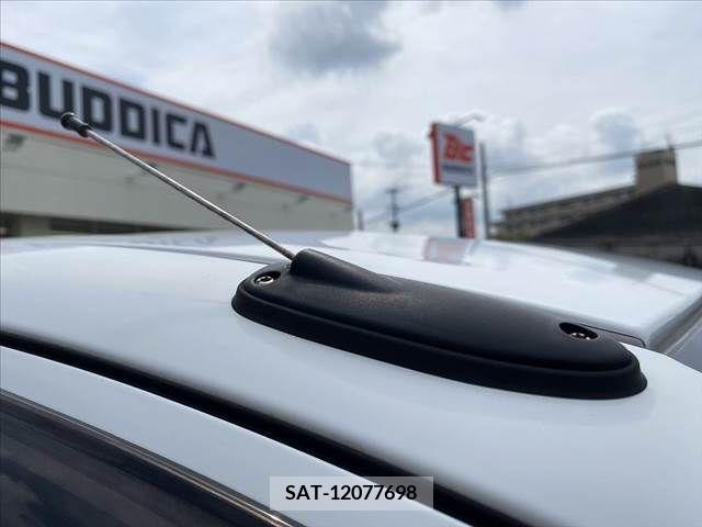 Suzuki ALTO 2018-01 325225-23