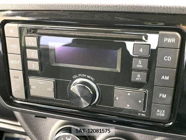 Toyota VITZ 2019-04 243818-2