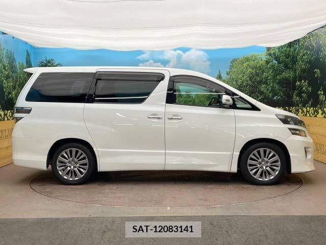 Toyota VELLFIRE 2013-06 210366-17
