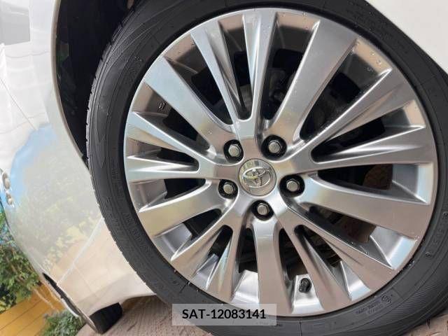 Toyota VELLFIRE 2013-06 210366-13