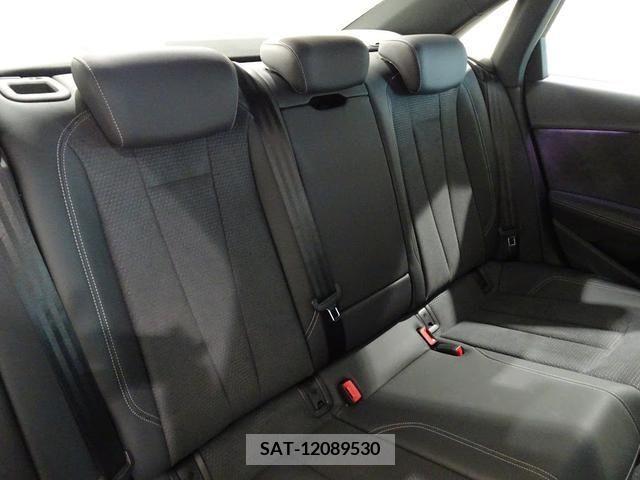 Audi A4 2023-05 218914-17