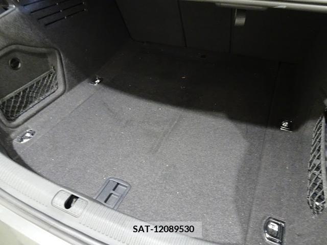 Audi A4 2023-05 218914-19
