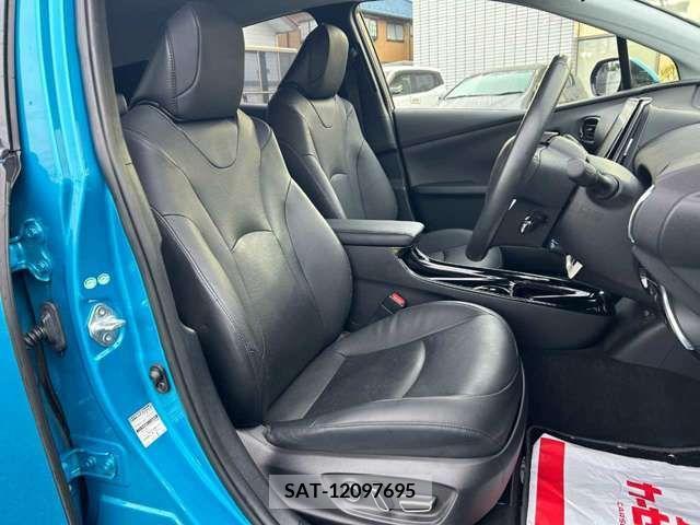 Toyota PRIUS PHV 2017-06 282529-18