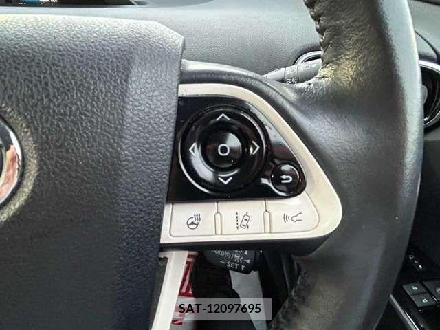 Toyota PRIUS PHV 2017-06 282529-8