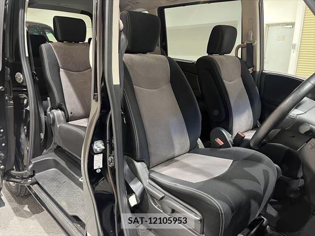 Nissan SERENA 2014-09 367863-8
