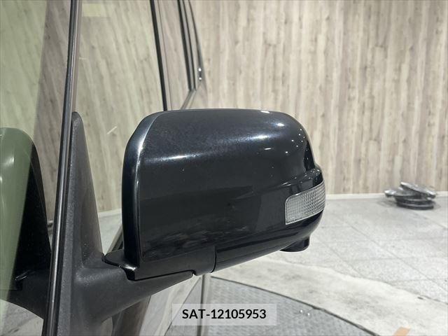 Nissan SERENA 2014-09 367863-27