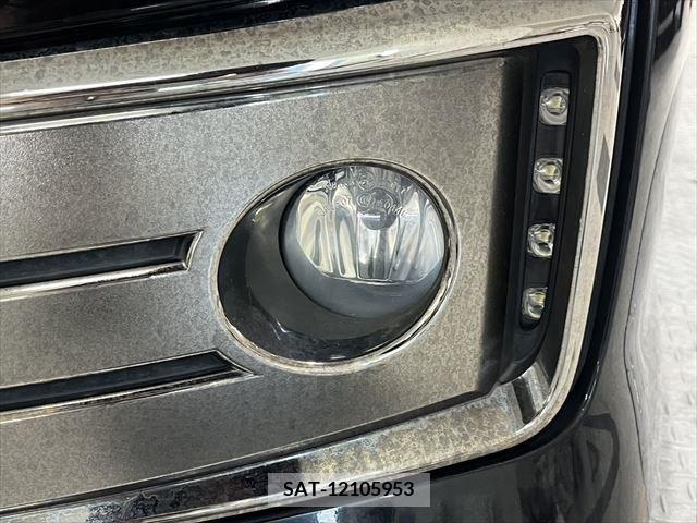 Nissan SERENA 2014-09 367863-25