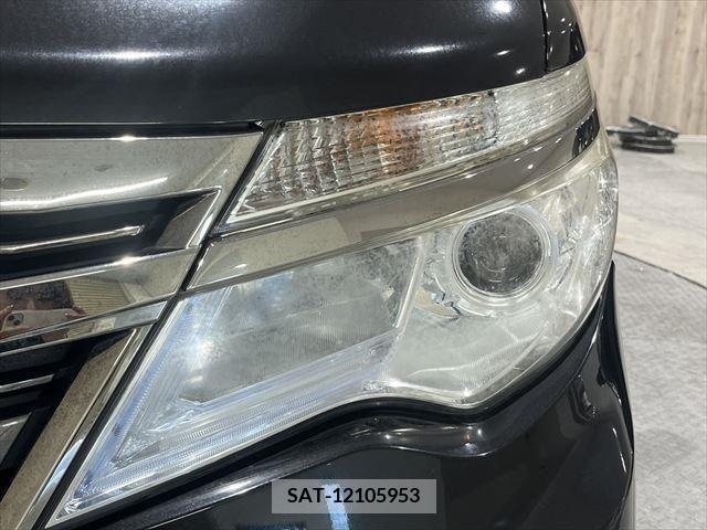 Nissan SERENA 2014-09 367863-23