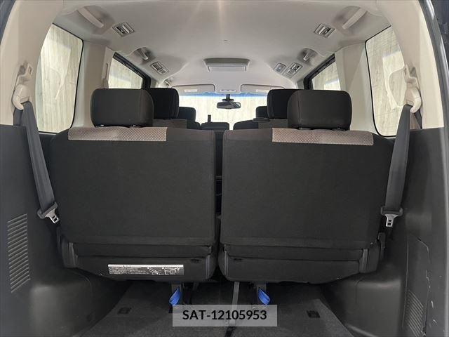 Nissan SERENA 2014-09 367863-11
