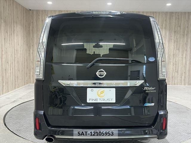 Nissan SERENA 2014-09 367863-19