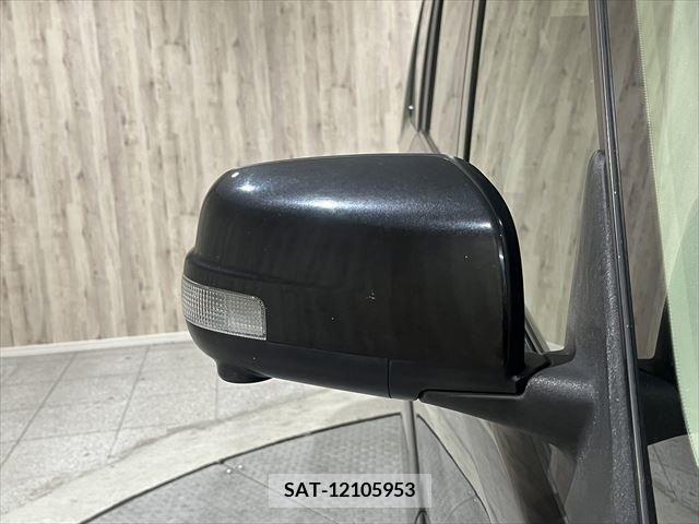 Nissan SERENA 2014-09 367863-28
