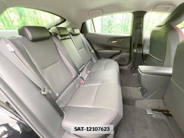 Toyota PRIUS 2023-07 338803-9