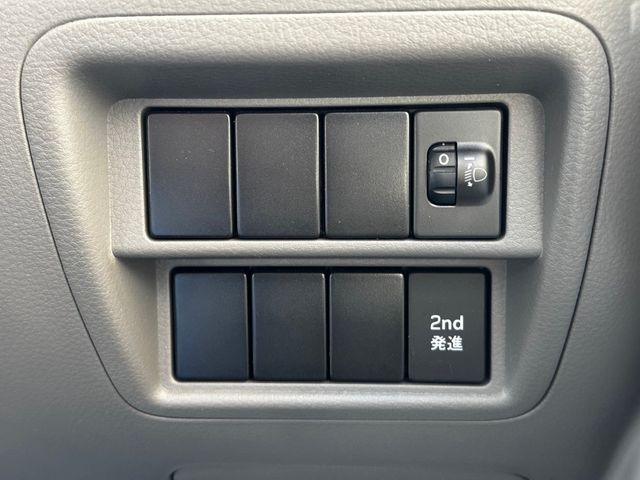 Nissan CLIPPER 2020-05 183424-17