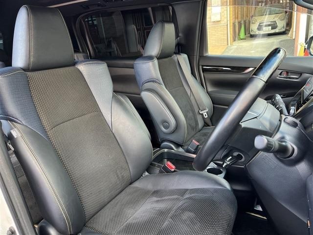 Toyota VELLFIRE 2017-11 191762-18