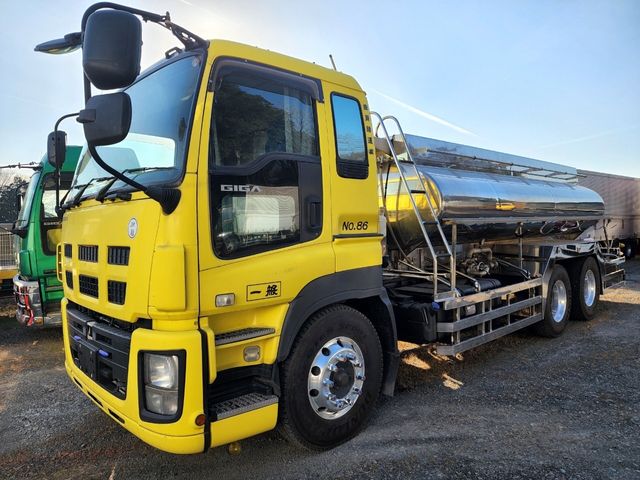 Isuzu GIGA 2012-06 1762-3