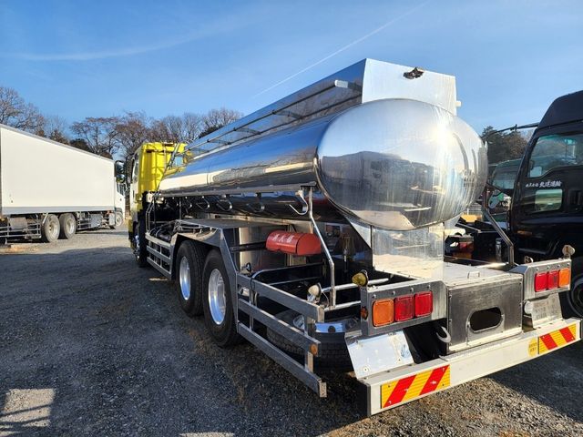 Isuzu GIGA 2012-06 1762-5