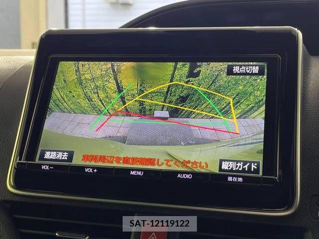 Toyota NOAH 2017-10 216482-3