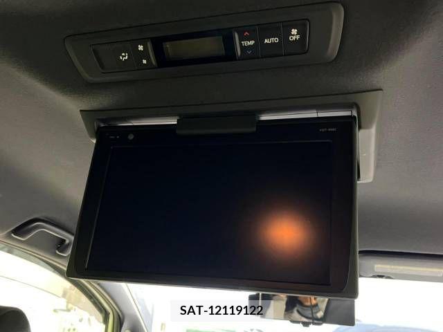 Toyota NOAH 2017-10 216482-5